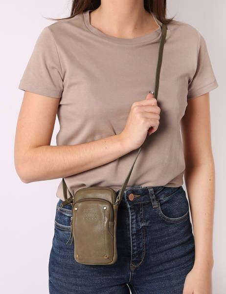 Ã‰tui TÃ©lÃ©phone Et BandouliÃ¨re Cuir Basilic pepper Vert boston BBOS04 vue secondaire 1
